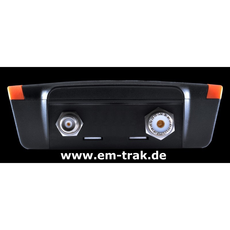 em-trak B900